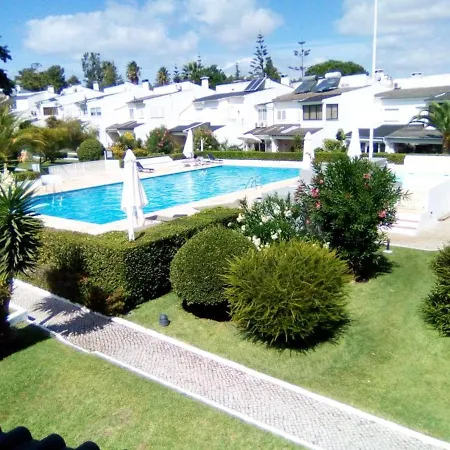 別荘 4 Bedrooms House With Shared Pool Furnished Garden And Wifi At 4 Km Away From The Beach *