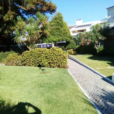 別荘 4 Bedrooms House With Shared Pool Furnished Garden And Wifi At 4 Km Away From The Beach コロイオス