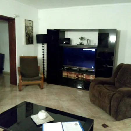別荘 4 Bedrooms House With Shared Pool Furnished Garden And Wifi At 4 Km Away From The Beach コロイオス