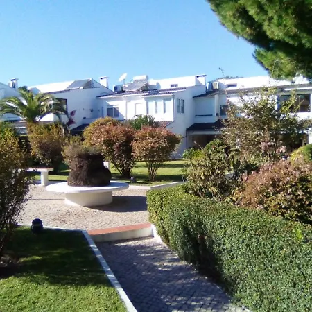 4 Bedrooms House With Shared Pool Furnished Garden And Wifi At 4 Km Away From The Beach 別荘 *