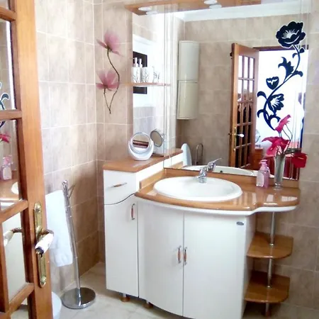 4 Bedrooms House With Shared Pool Furnished Garden And Wifi At 4 Km Away From The Beach 別荘