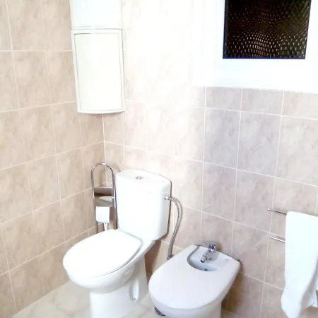 4 Bedrooms House With Shared Pool Furnished Garden And Wifi At 4 Km Away From The Beach